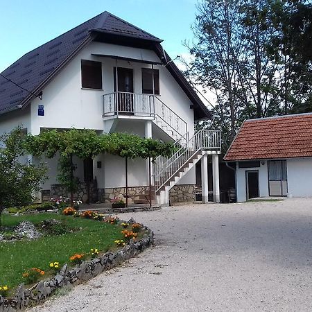 House Luketic Hotell Rastovača Exteriör bild