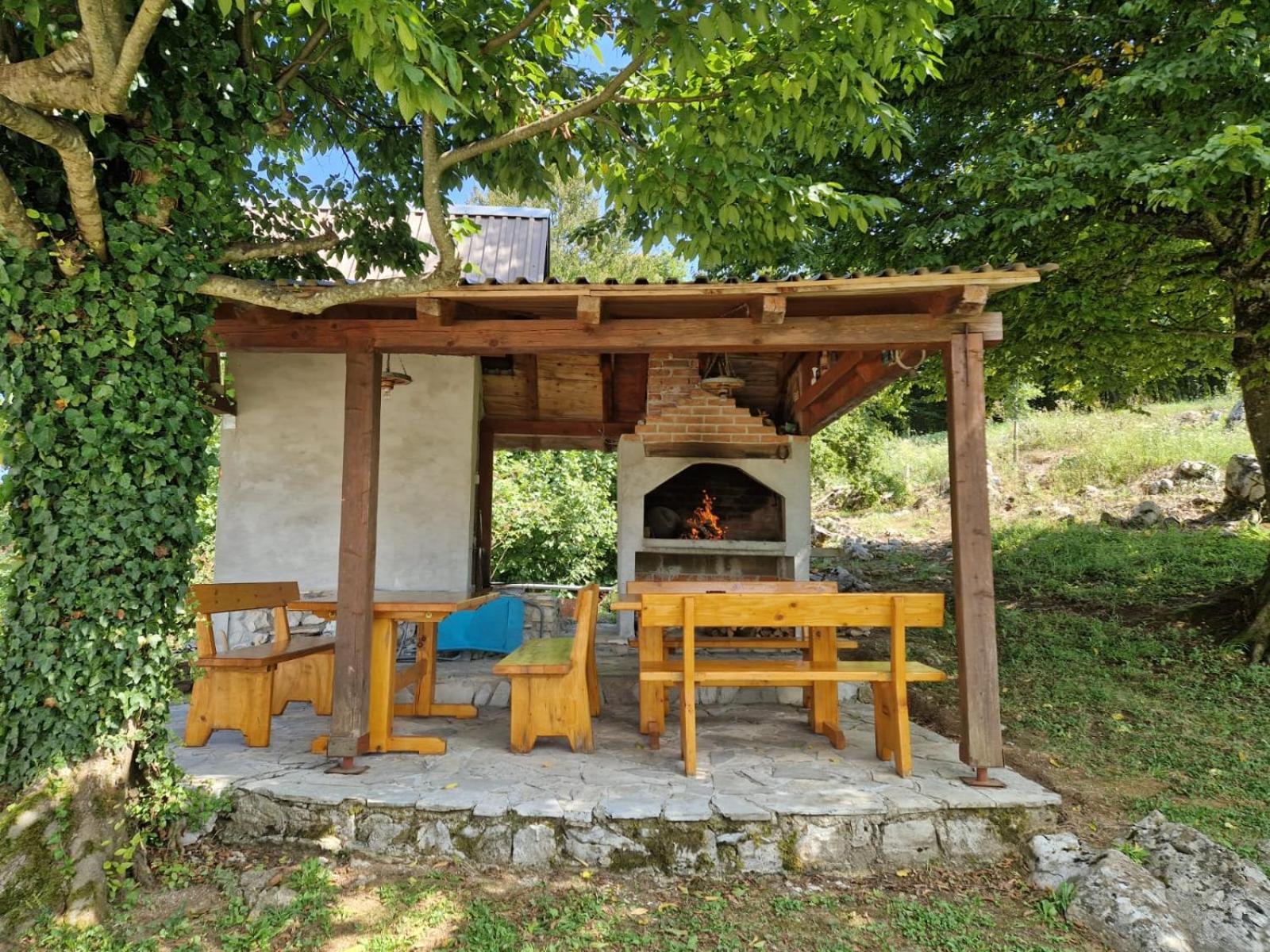 House Luketic Hotell Rastovača Exteriör bild