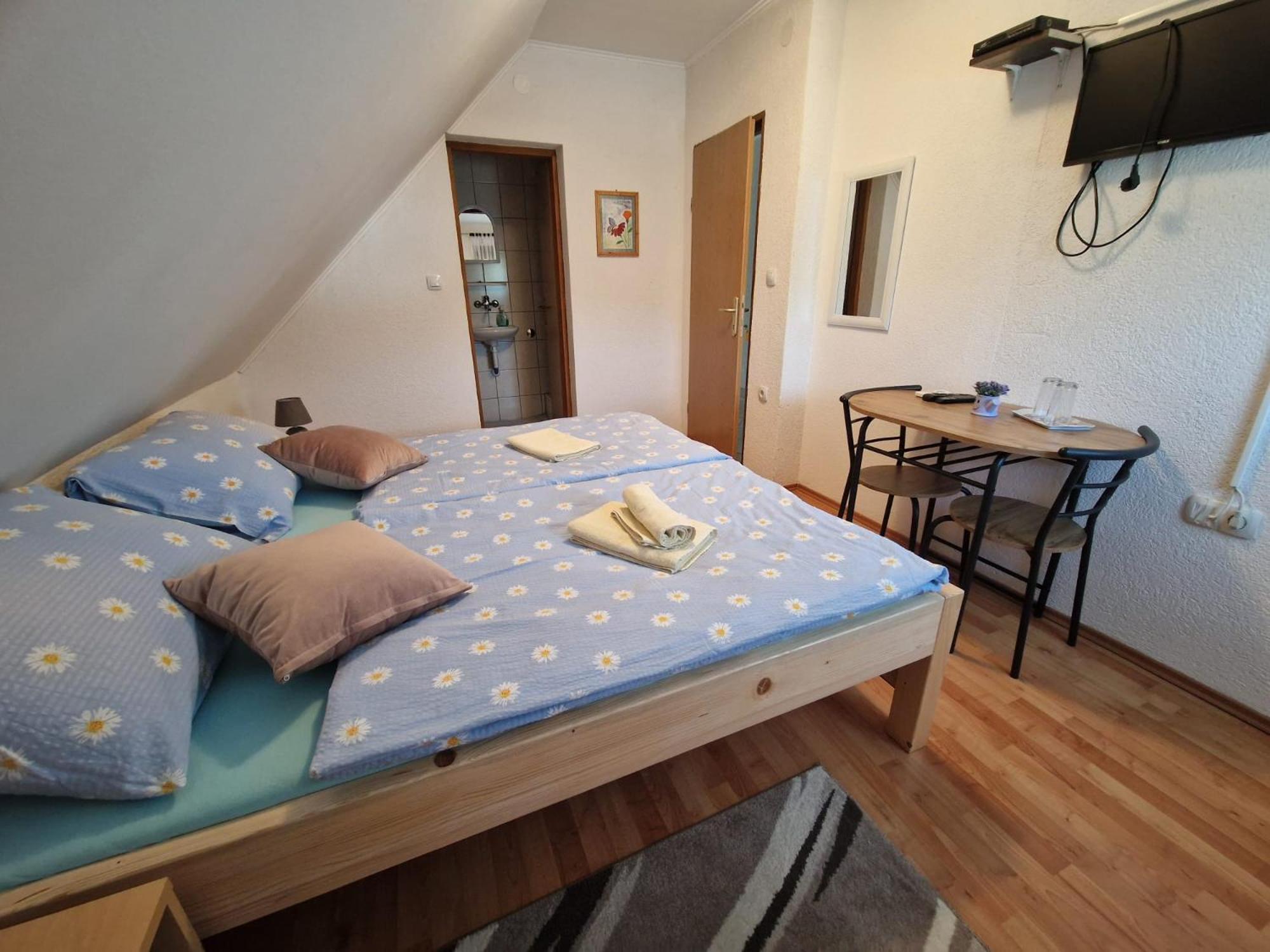 House Luketic Hotell Rastovača Exteriör bild