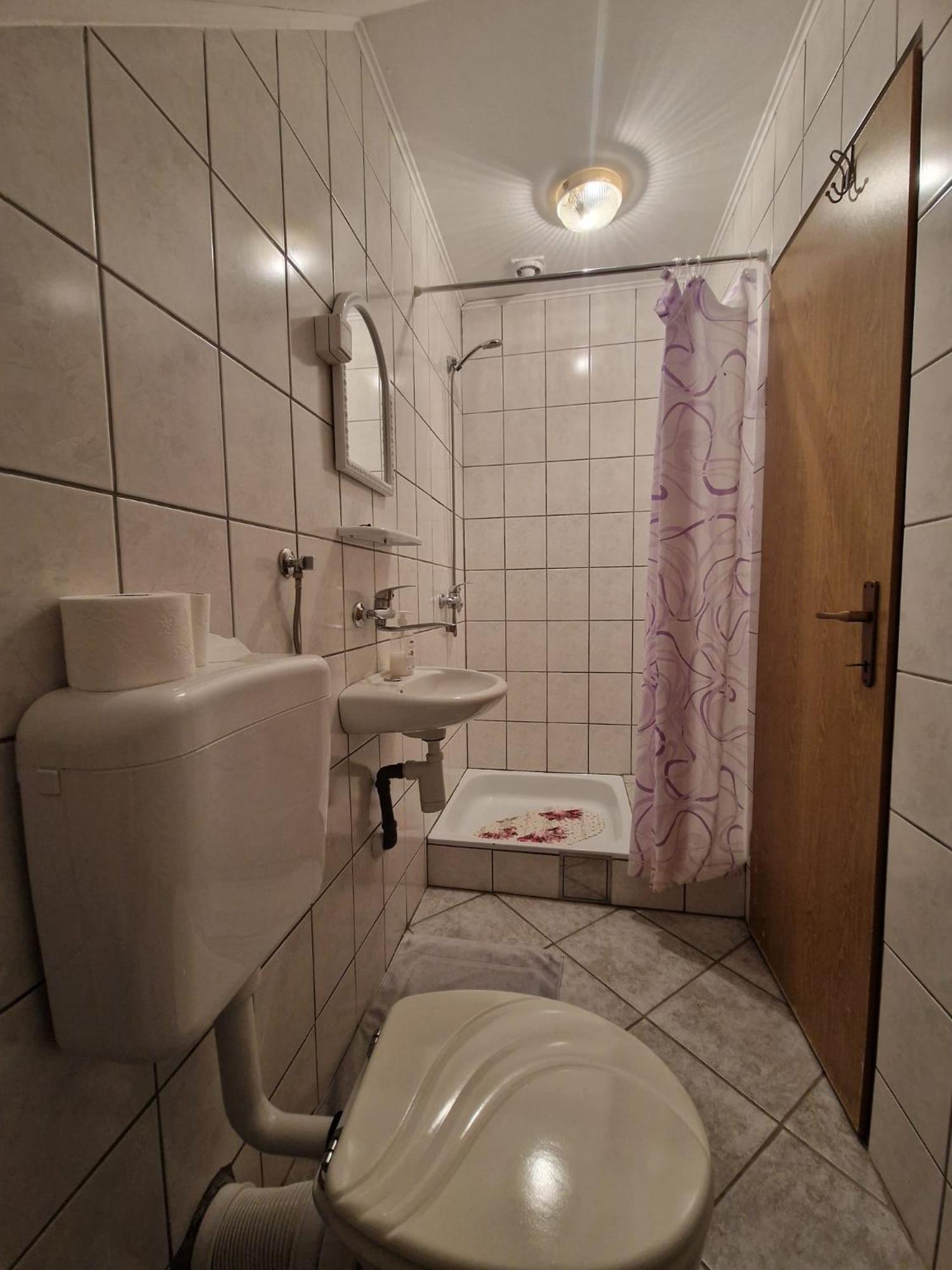 House Luketic Hotell Rastovača Exteriör bild