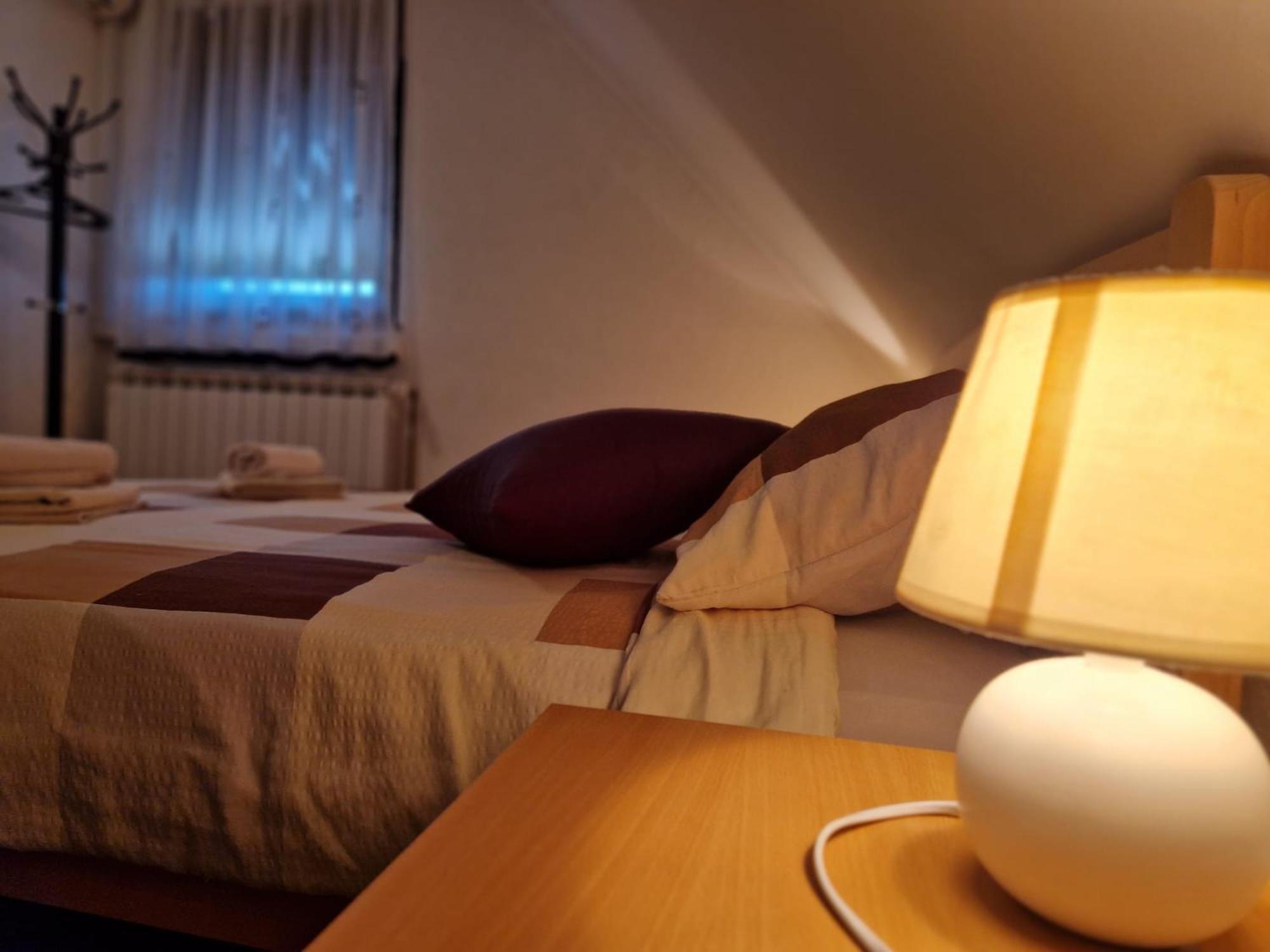 House Luketic Hotell Rastovača Exteriör bild